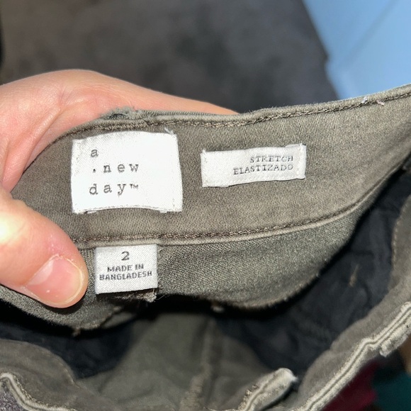 A new day army green, high-rise stretch, skinny pants - Picture 5 of 5